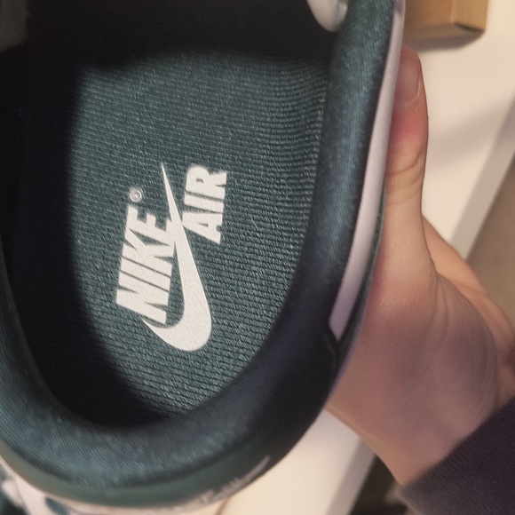 Air Jordan 1 Low OG Oxidized Green Size 11 Wmns/ Mens 9.5 - Picture 9 of 11